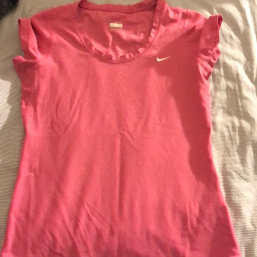 NIKE Fit Dry